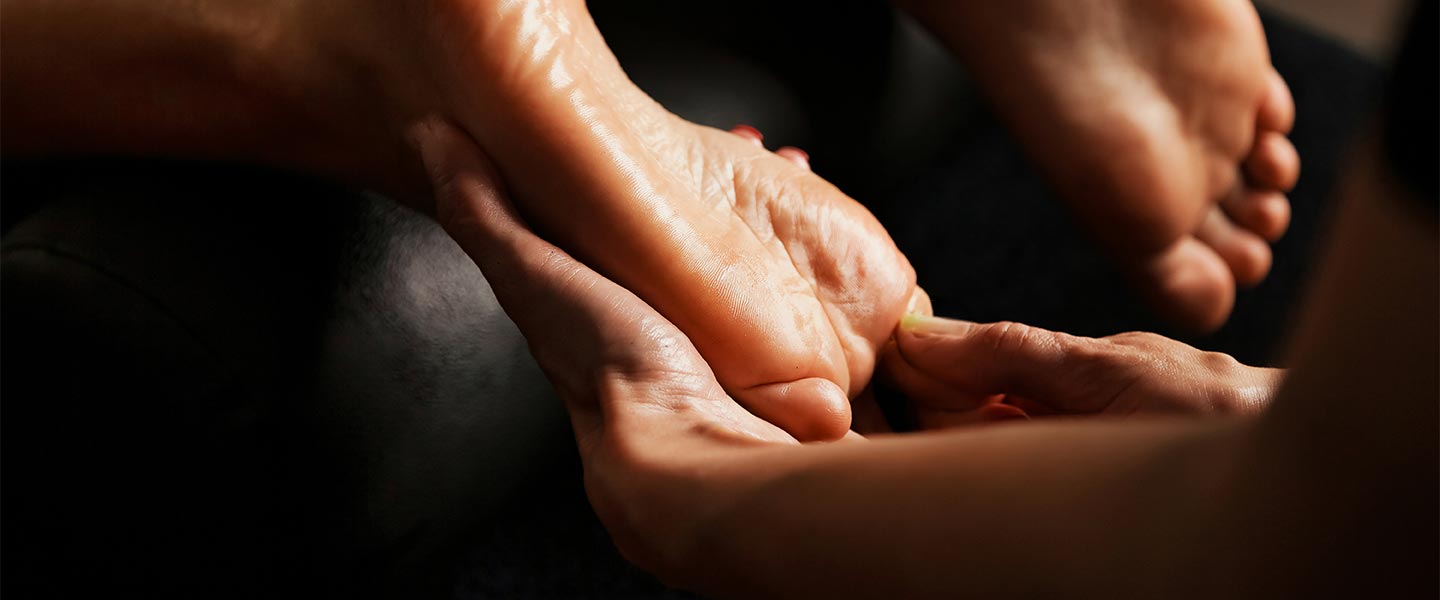 Foot Massage Dubai at Yinyang Spa.